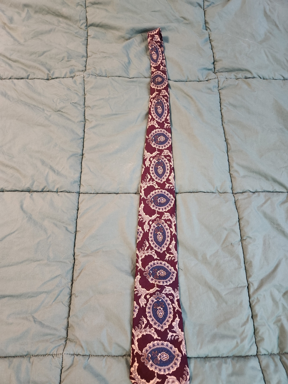 Gant Burgundy Paisley Silk Tie with Blue and Cream Accents